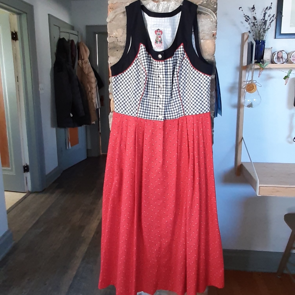 SALZBURGER DIRNDL Austria dress
